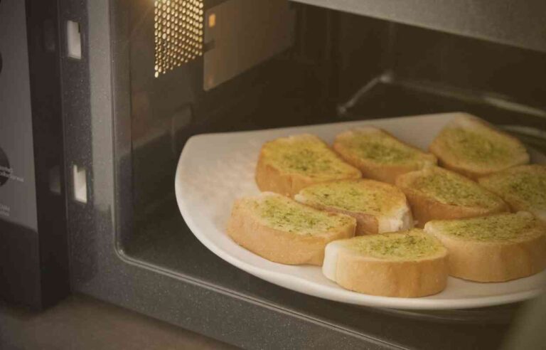 Can You Cook Frozen Garlic Bread in the Microwave