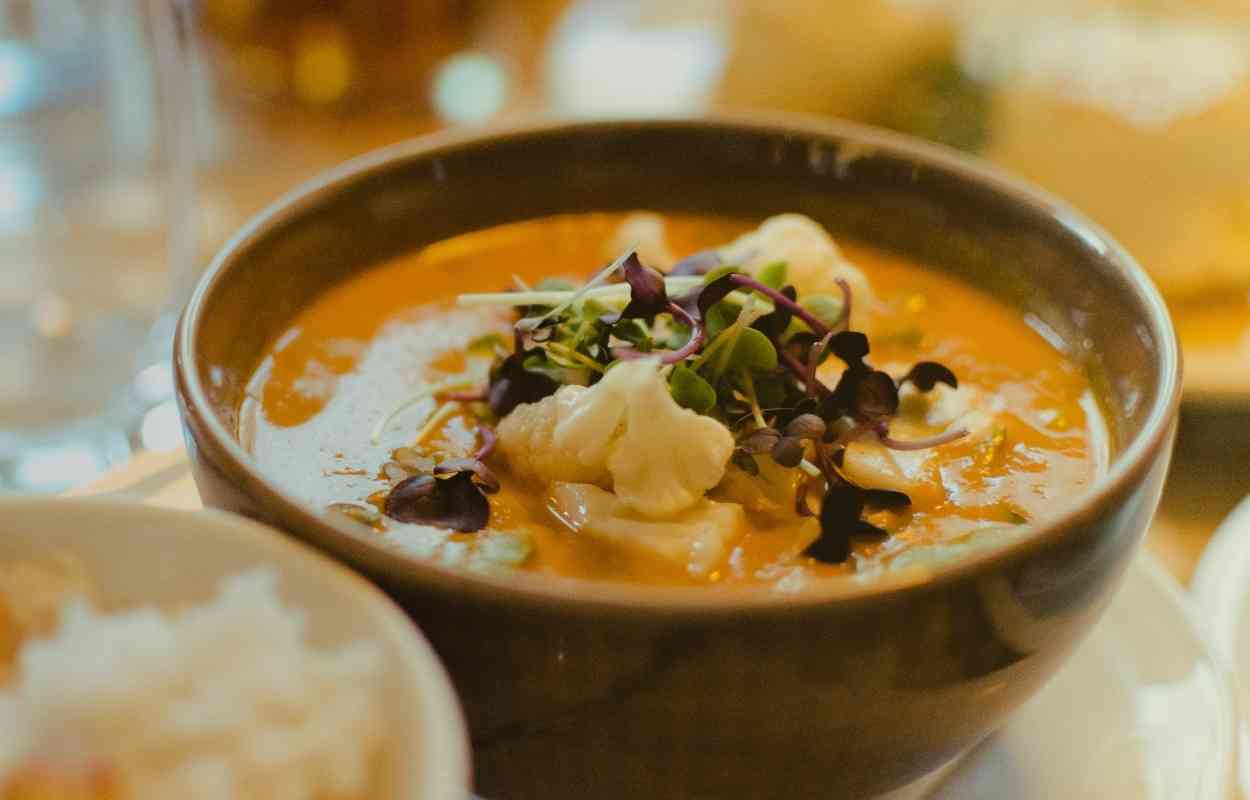 How to Reduce Ginger Taste in Curry? KitchenMince